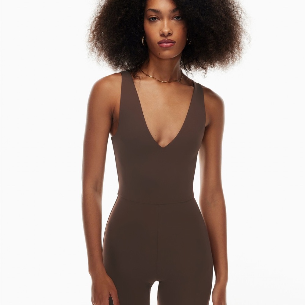 Babaton Contour V-neck Romper from Aritzia women’s size small Pilates yoga gym